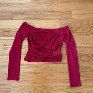 Red Long Sleeve Twist Front Off the Shoulder Going Out Top - Size: Medium